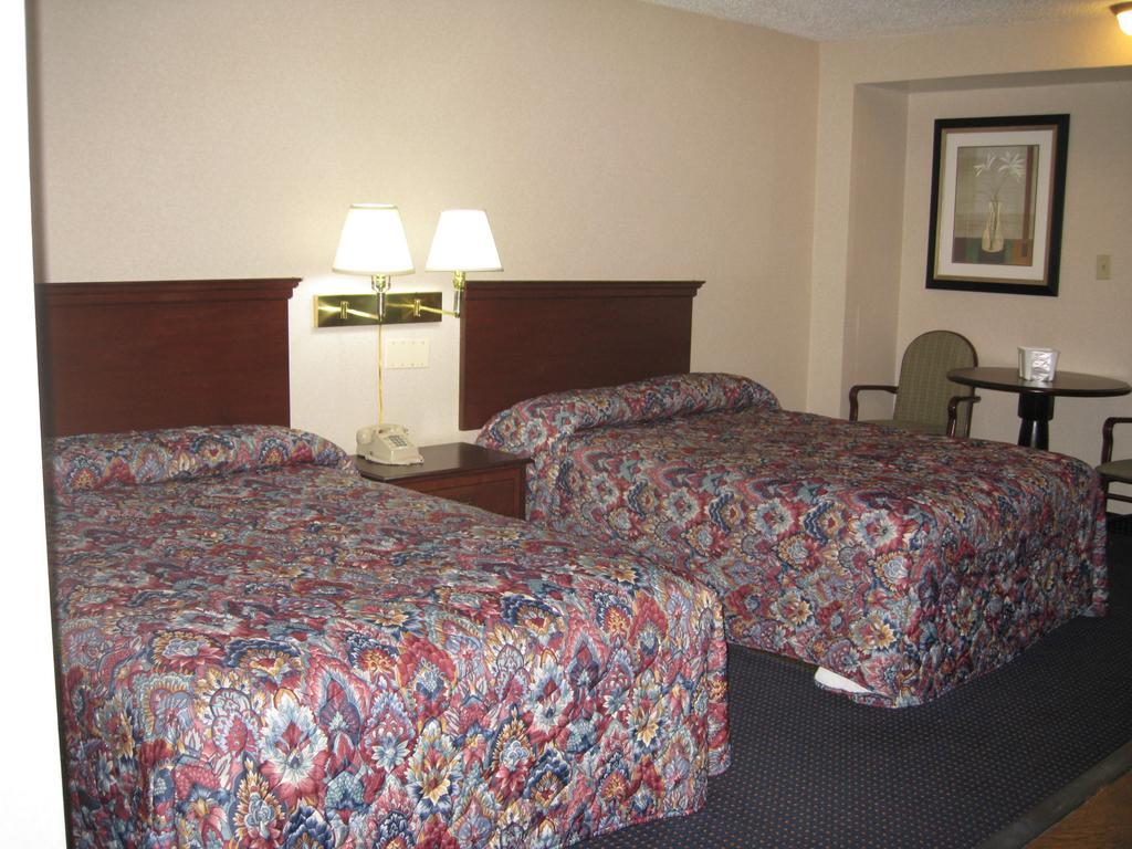 Budget Inn Temple Hills Exterior foto